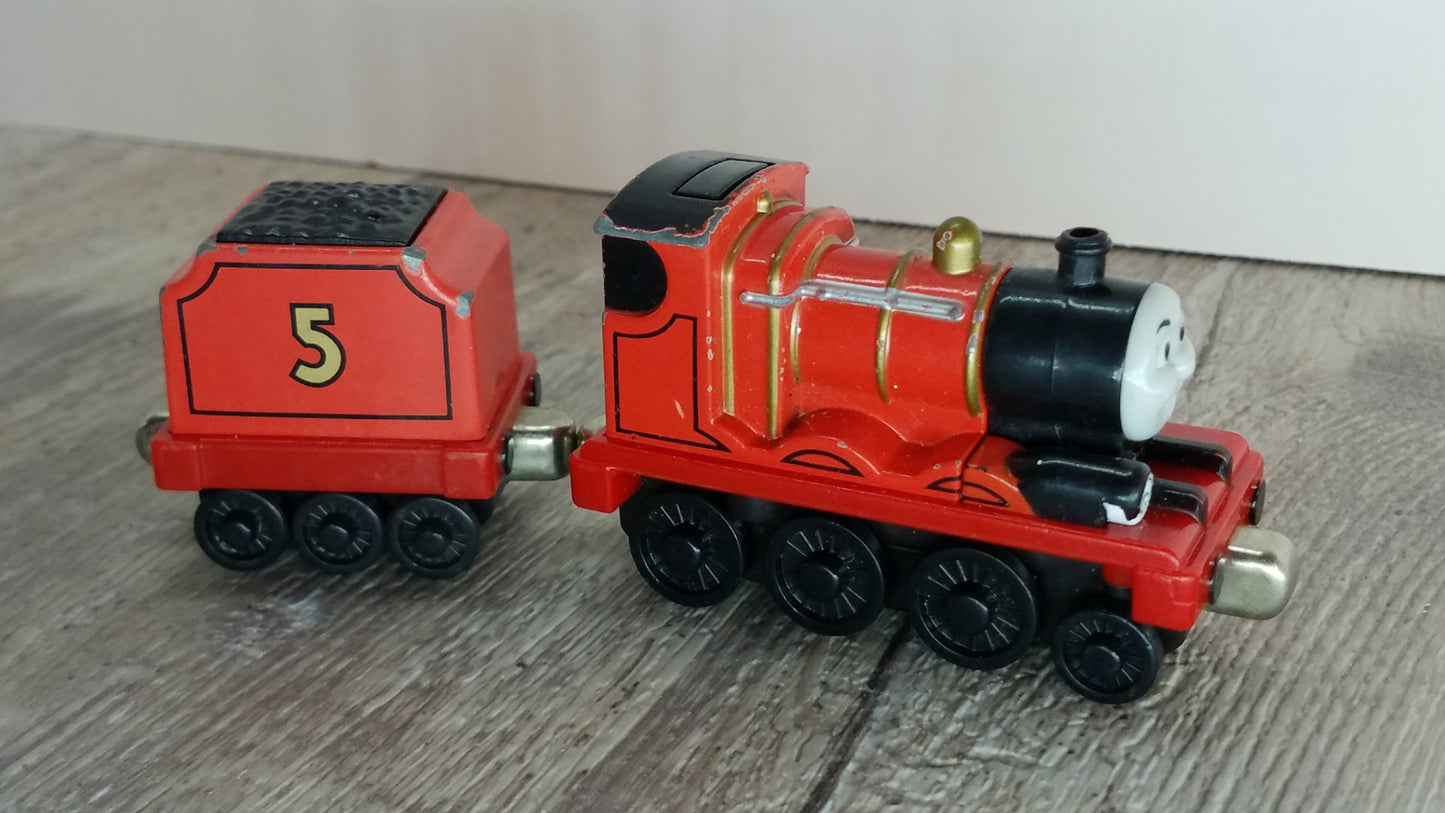 Thomas the Train & Friends 2009 James The Egine & Tender Talking Train - Works